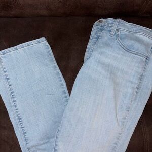 Women’s Levi Jeans